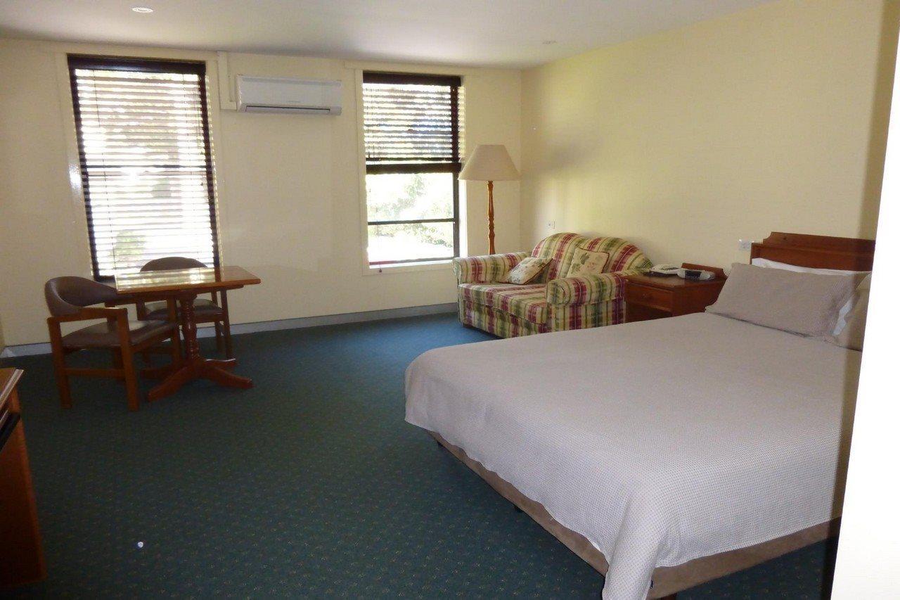 Seacombe House Motor 4*